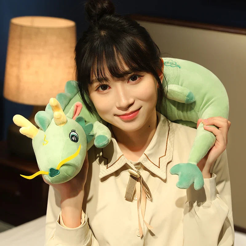 Drachenplüschkissen – Sanftheit und Fantasie