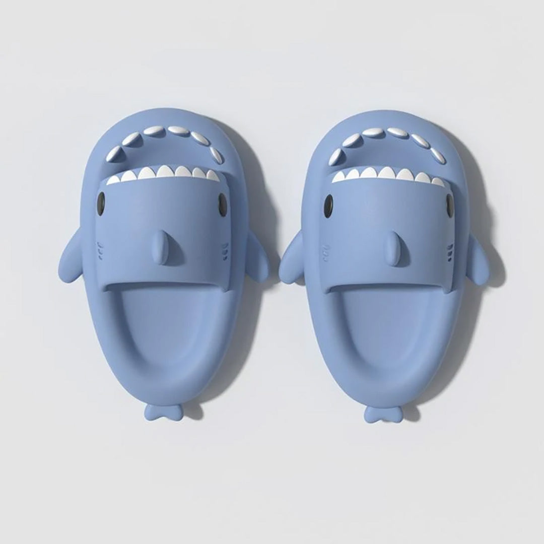 Requin Slippers – Fun en Comfortstijl