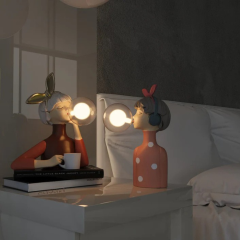 Ręcznie Wykonana Lampa Stołowa – Unikalny Design I Staranna Wykończenie