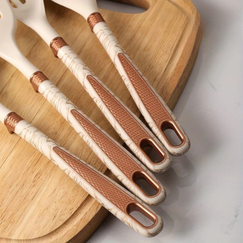 Silikoniastiasarja - kestävyys, joustavuus ja moderni muotoilu