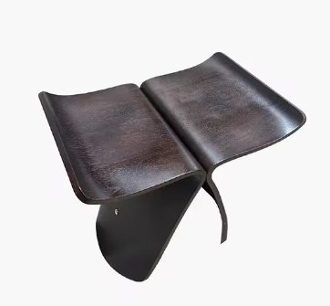 Kézműves Pad – Természetes Stílus és Időtlen Kényelem