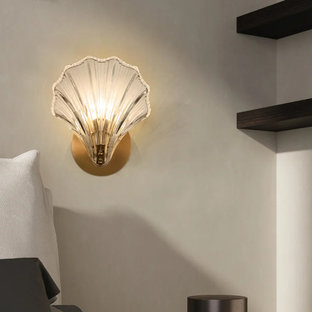 מנורת קיר צדף – תאורה אלגנטית וימית