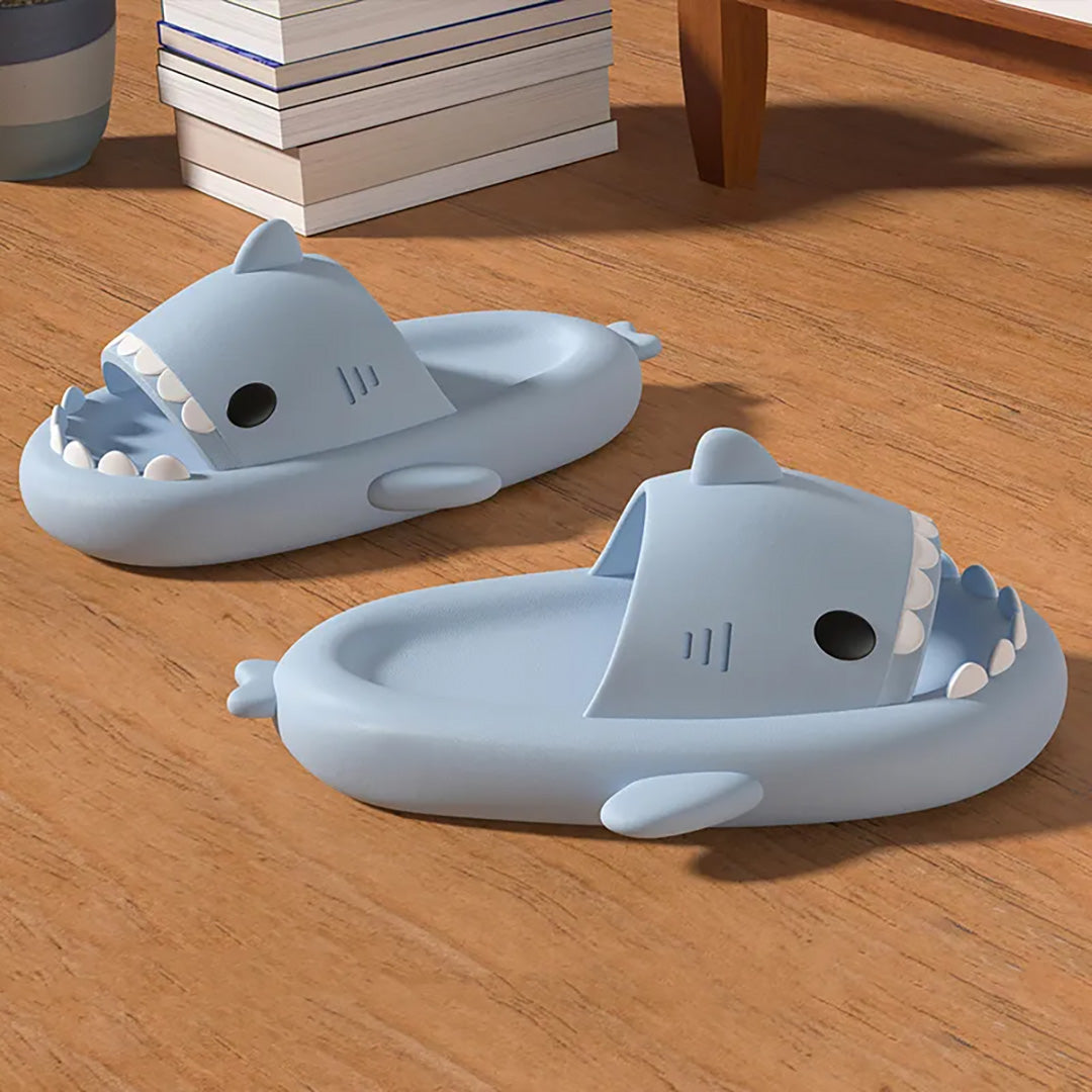 Requin Slippers – Fun en Comfortstijl