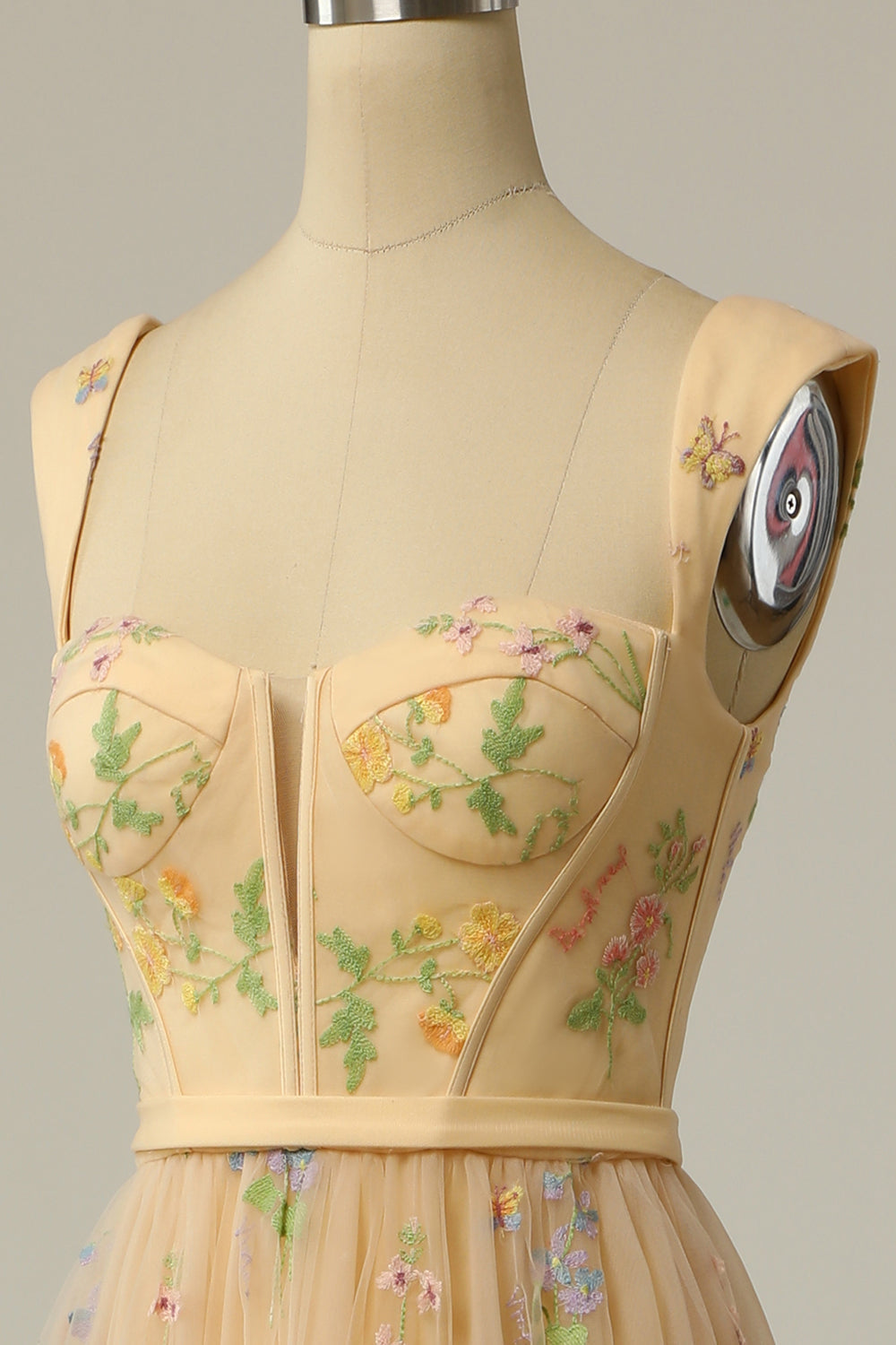 Élise | Lang Ballkjole – Fina broderier