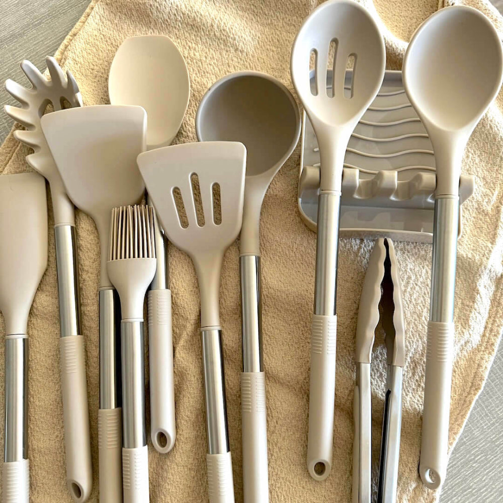 Conjunto de panelas de silicone de 12 peças - completo e confortável de utilizar