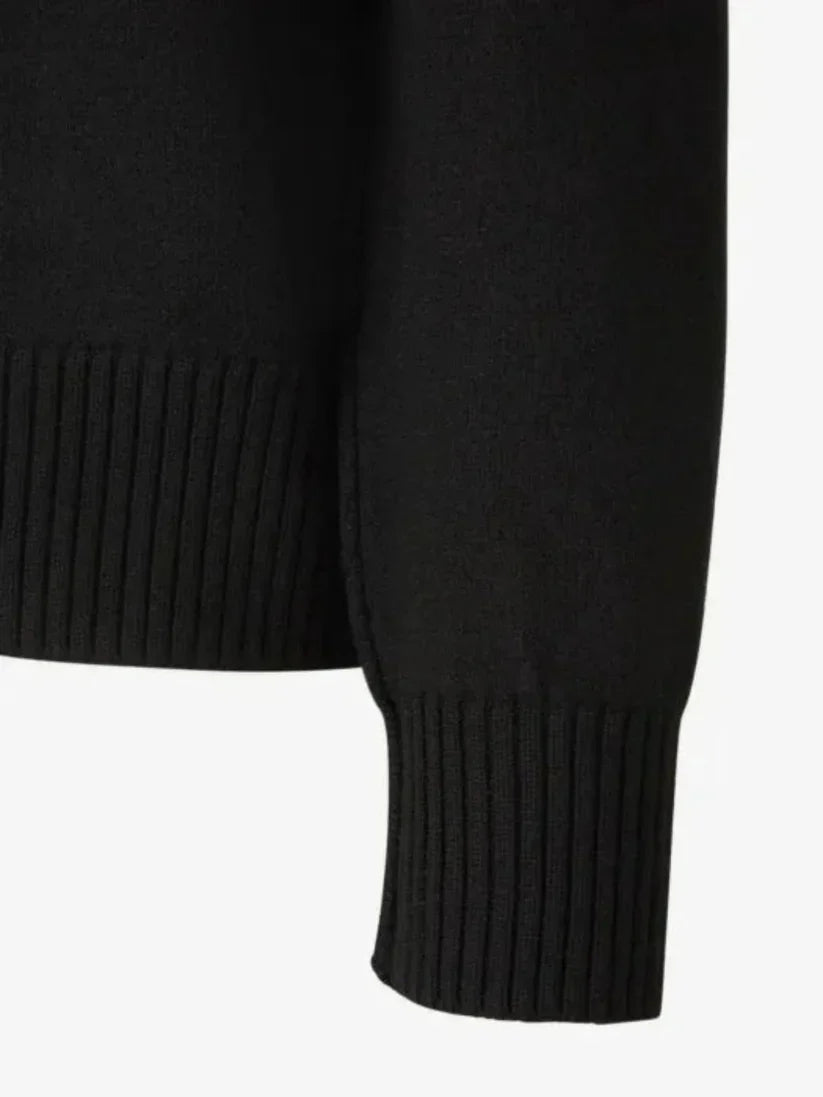 أيميه | سترة غير محددة الجنس – قلب رمزي وأسلوب عصري 