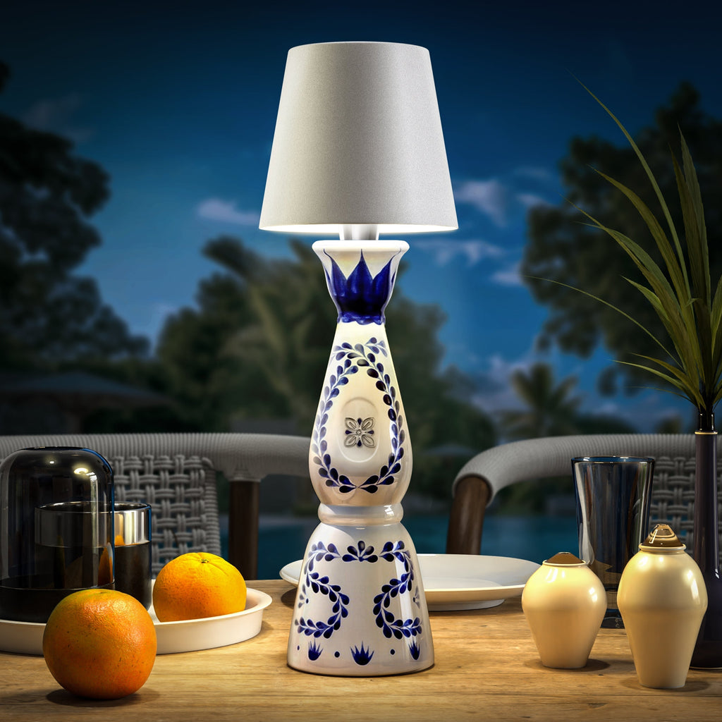 Lampada LED Ricaricabile – Trasforma le Tue Bottiglie in Illuminazione 