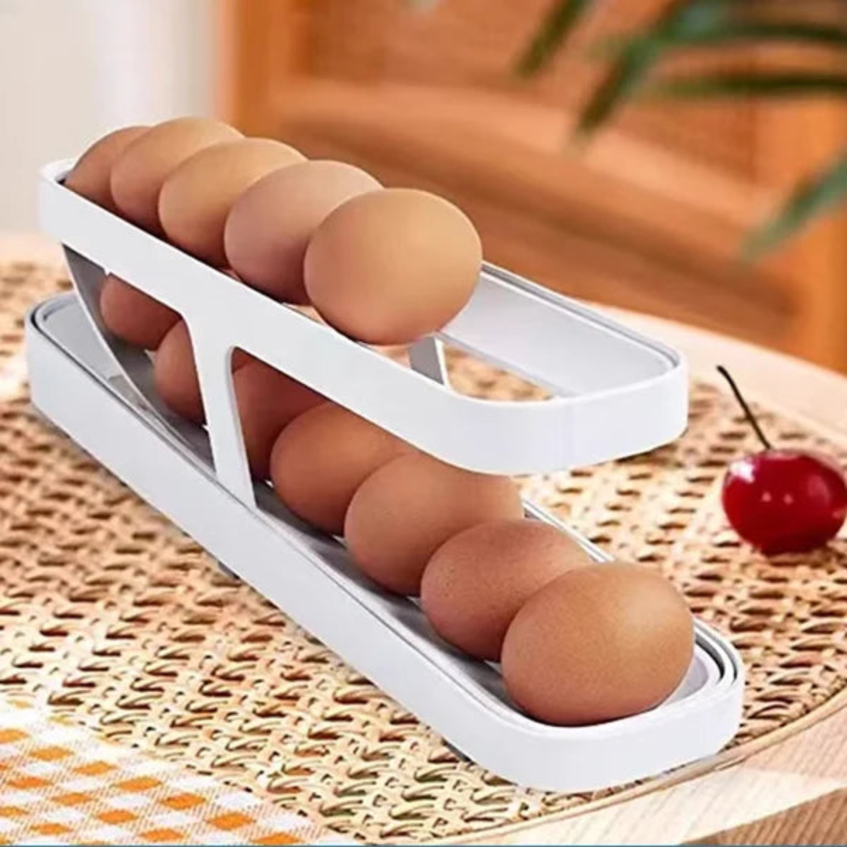 Compact Egg Holder – Practical Storage and Space Saving 