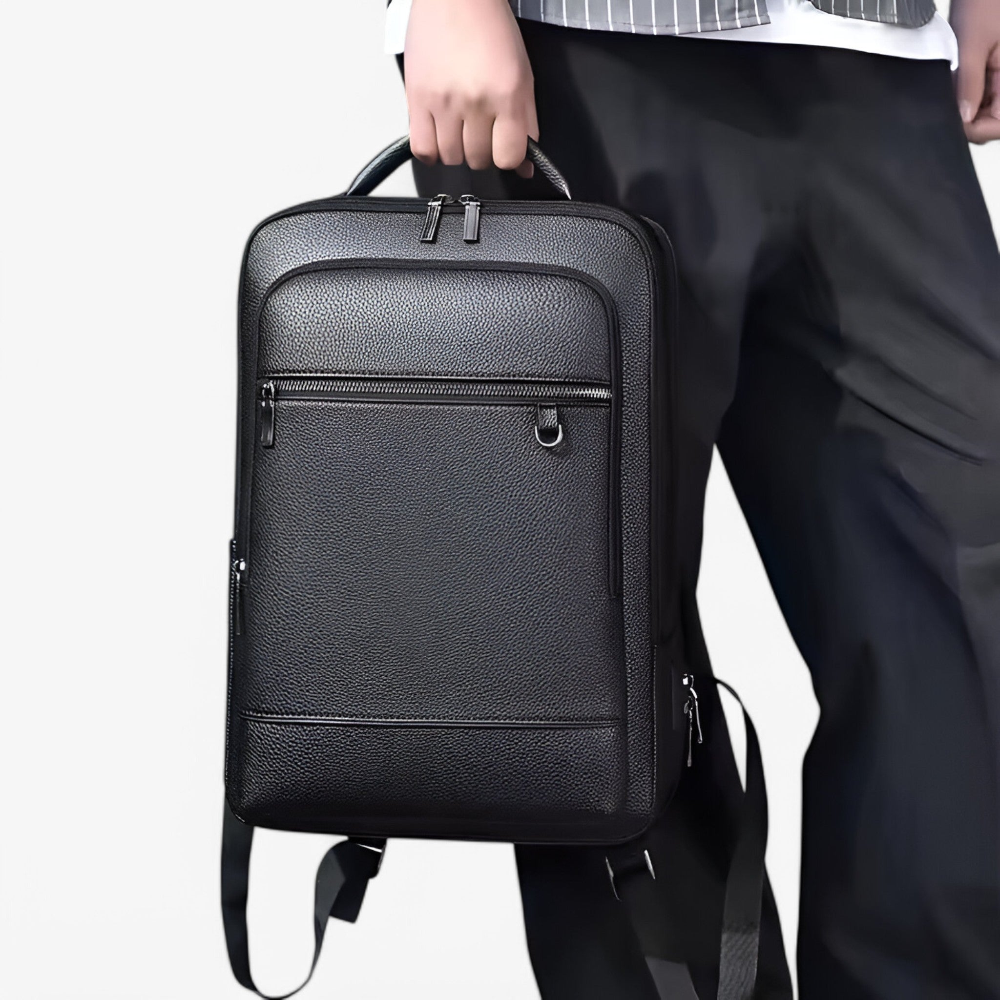 Elegant Backpack – With Integrated USB Port for Easy Charging 