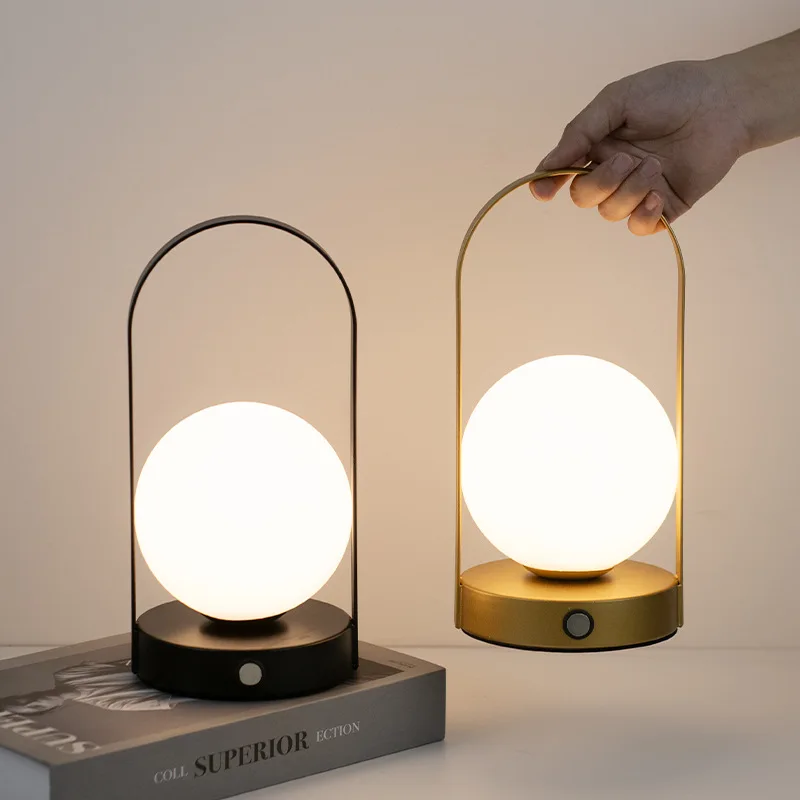 Stolová Lampa Bez Kábla — Nastaviteľná Svetelná Intenzita 