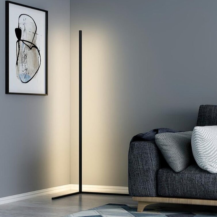 Lampada Angolare LED – Illuminazione Ambientale e Design Minimalista 