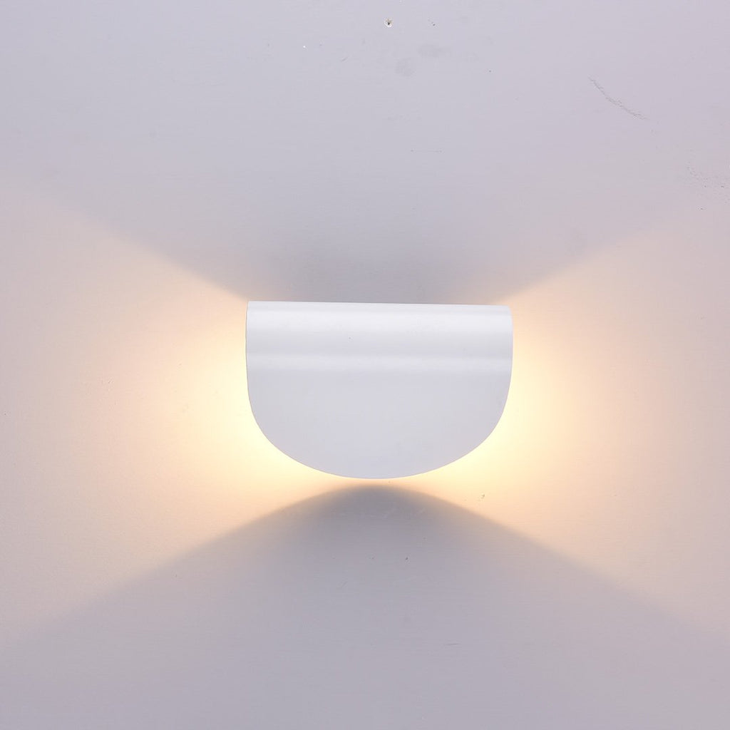 Nowoczesna Lampa Ścienna – Elegancja i Wyrafinowanie 
