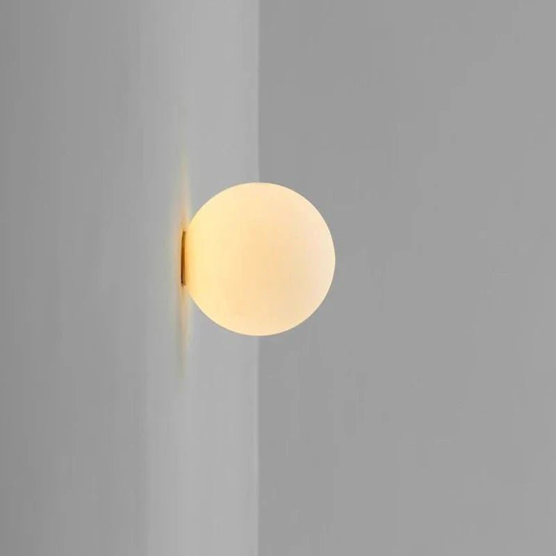 Round Wall Sconce – Pure and Modern Shine 