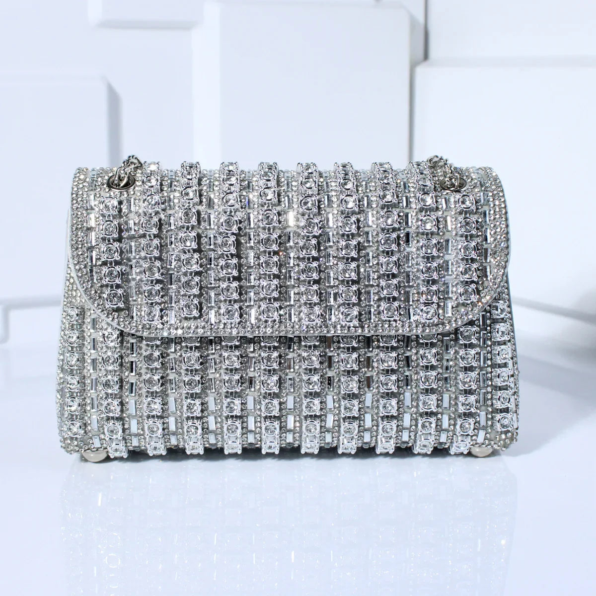 Ida | Bolsa de Noite Ornada com Strass — Elegância Brilhante para as Suas Saídas 