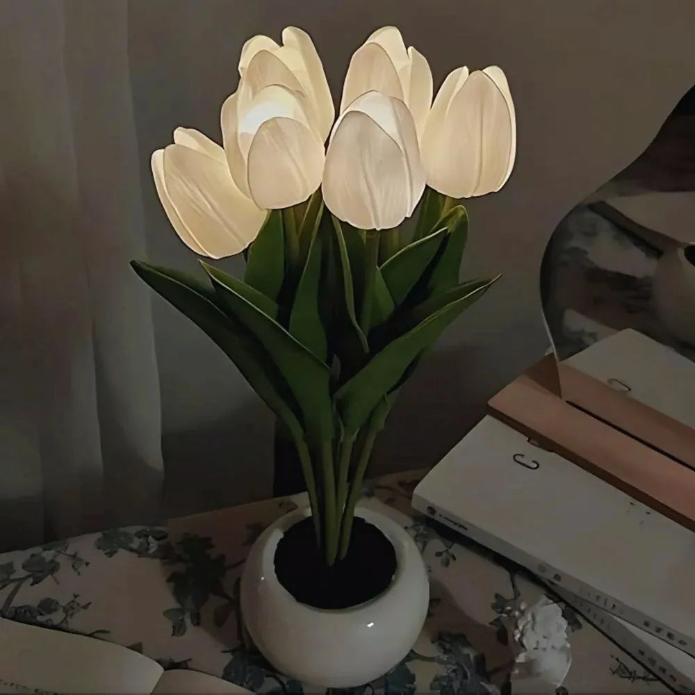 Decorative Tulip Lamp – Warm and Refined Atmosphere 