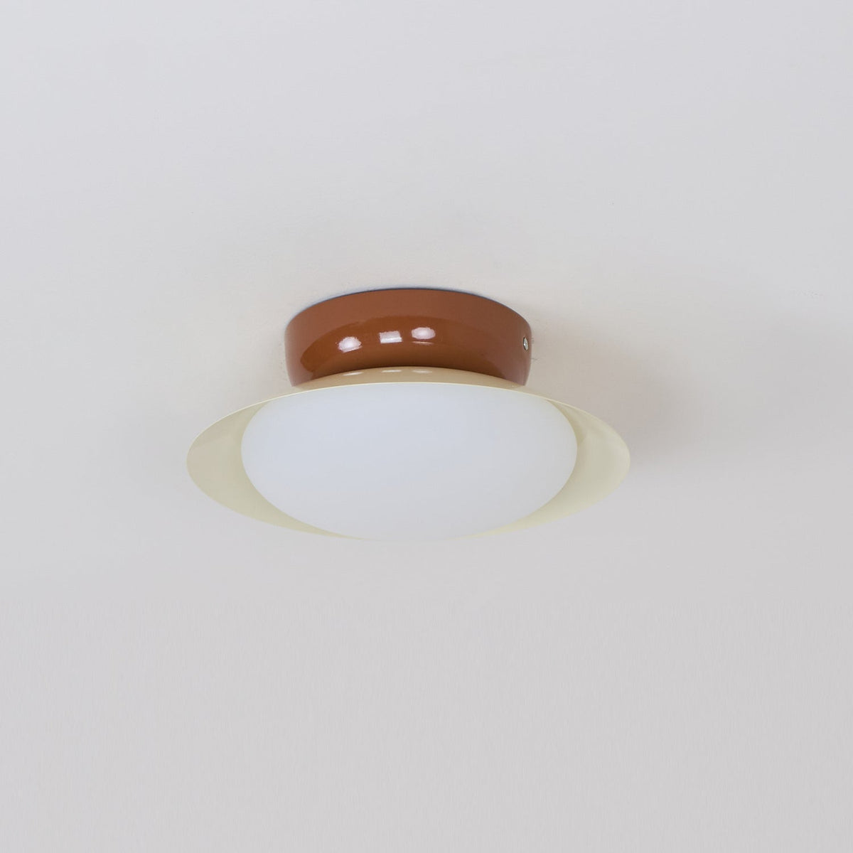 Okrúhle stropné svietidlo LED - prirodzená žiara a diskrétna elegancia