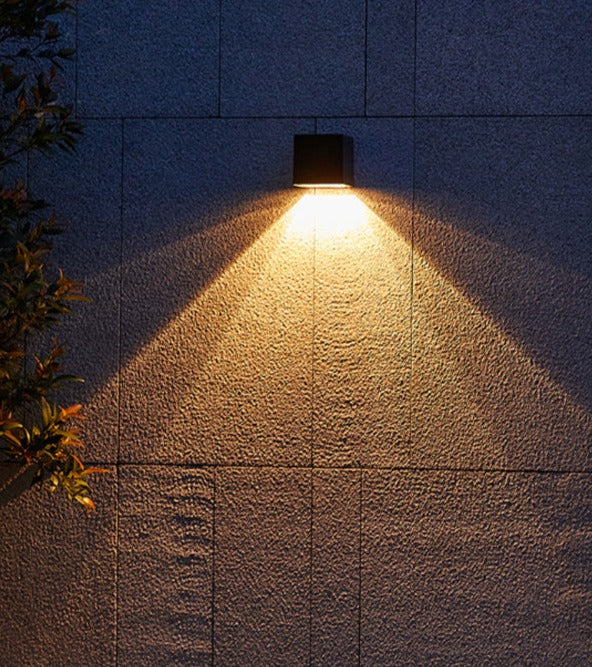 Lámpara solar de pared para exteriores IP65 - Iluminación duradera y respetuosa con el medio ambiente