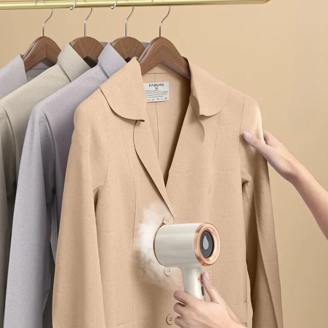 Přenosná parní žehlička s USB nabíjením — Kompaktní a snadno přenosná 