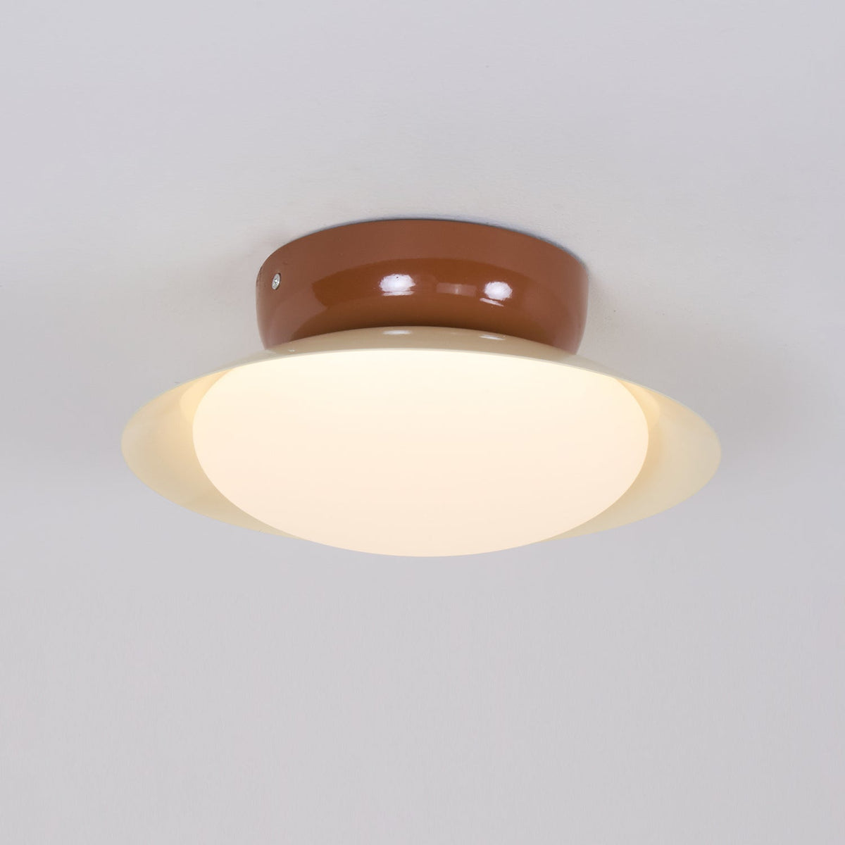 Okrúhle stropné svietidlo LED - prirodzená žiara a diskrétna elegancia