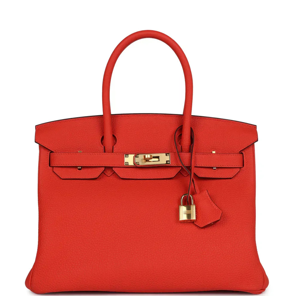 Luxury Handbag – Timeless Elegance and Careful Finish 