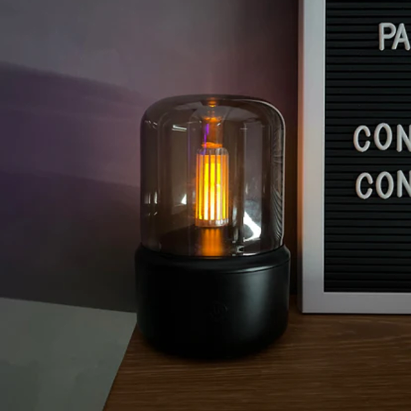 Lampa Dyfuzor Aromatów — Nastrój Spokojnego Płomienia 