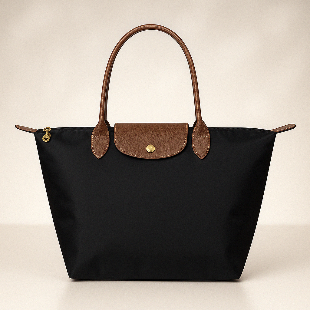 Pretty | Waterproof Tote Bag – Subtle Design and Careful Finishes 